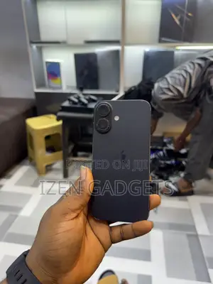 Apple iPhone 16 128 GB Black