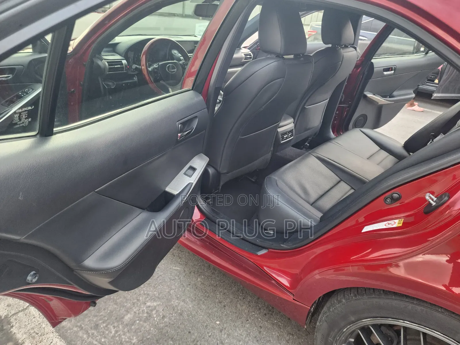 Lexus IS 2015 Red