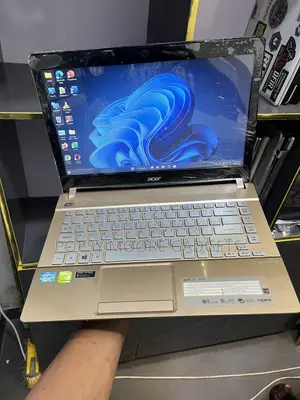 Laptop Acer Aspire V3-471 8GB Intel Core i5 SSD 128GB