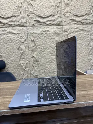 Laptop Apple MacBook Pro 2020 32GB Intel Core i7 SSD 1T