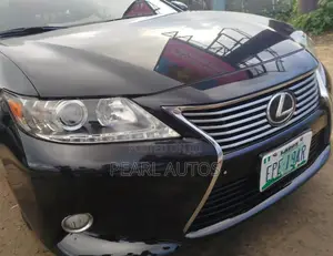 Lexus ES 2013 Black