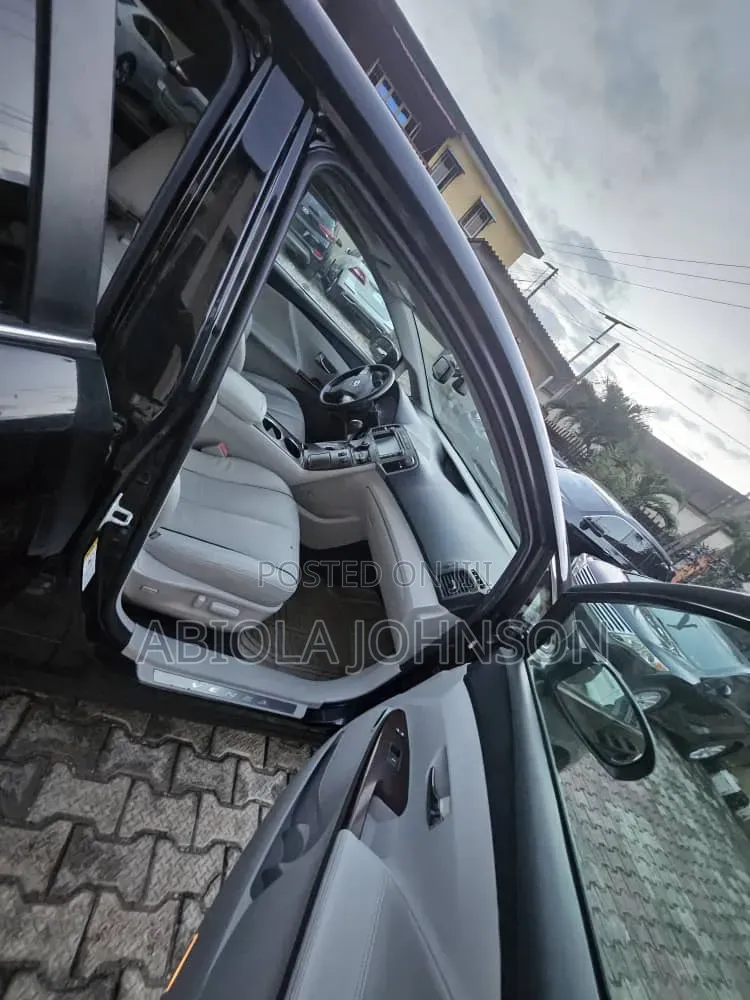 Toyota Venza 2010 Black