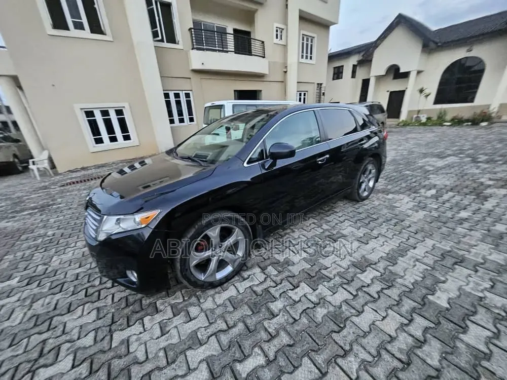 Toyota Venza 2010 Black