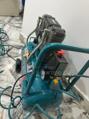 Total Air Compressor 25liters