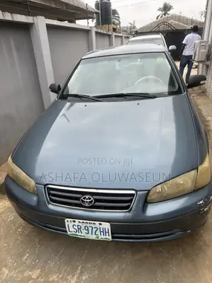 Toyota Camry XLE V6 4dr Sedan (3.0L 6cyl 4A) 2001 Gray