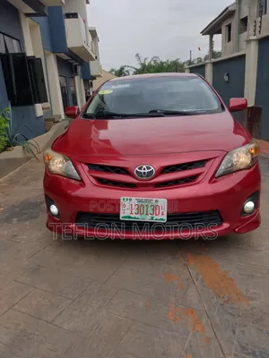 Toyota Corolla S 4dr Sedan (1.8L 4cyl 4A) 2013 Red