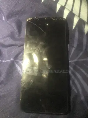 Itel P40 64 GB Black