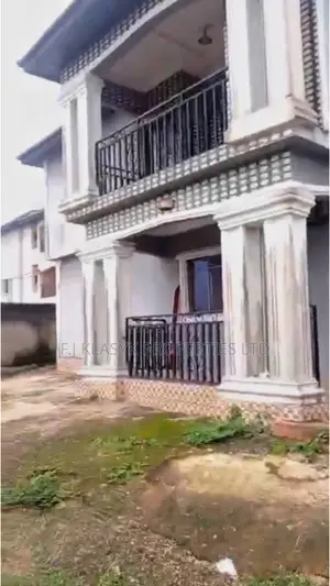 12bdrm Block of Flats in Edo State for sale