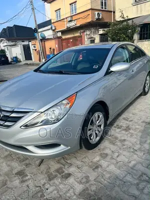 Hyundai Sonata 2011 Silver