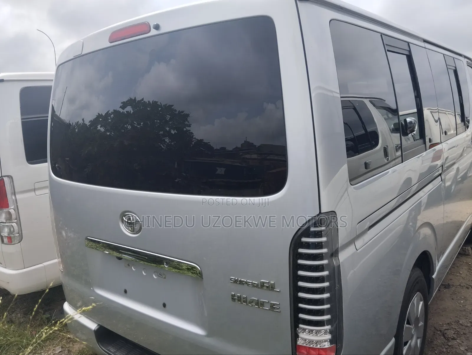 Toyota HiAce 2014 Grey