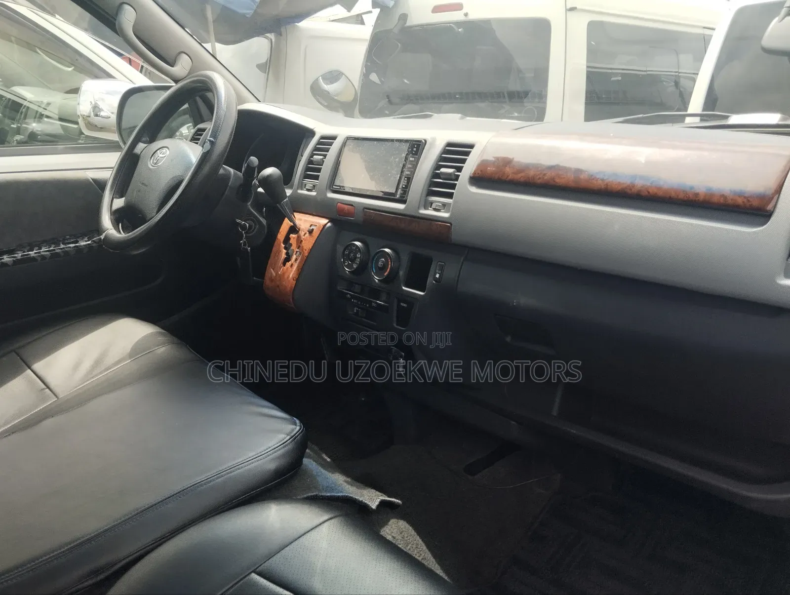 Toyota HiAce 2014 Grey