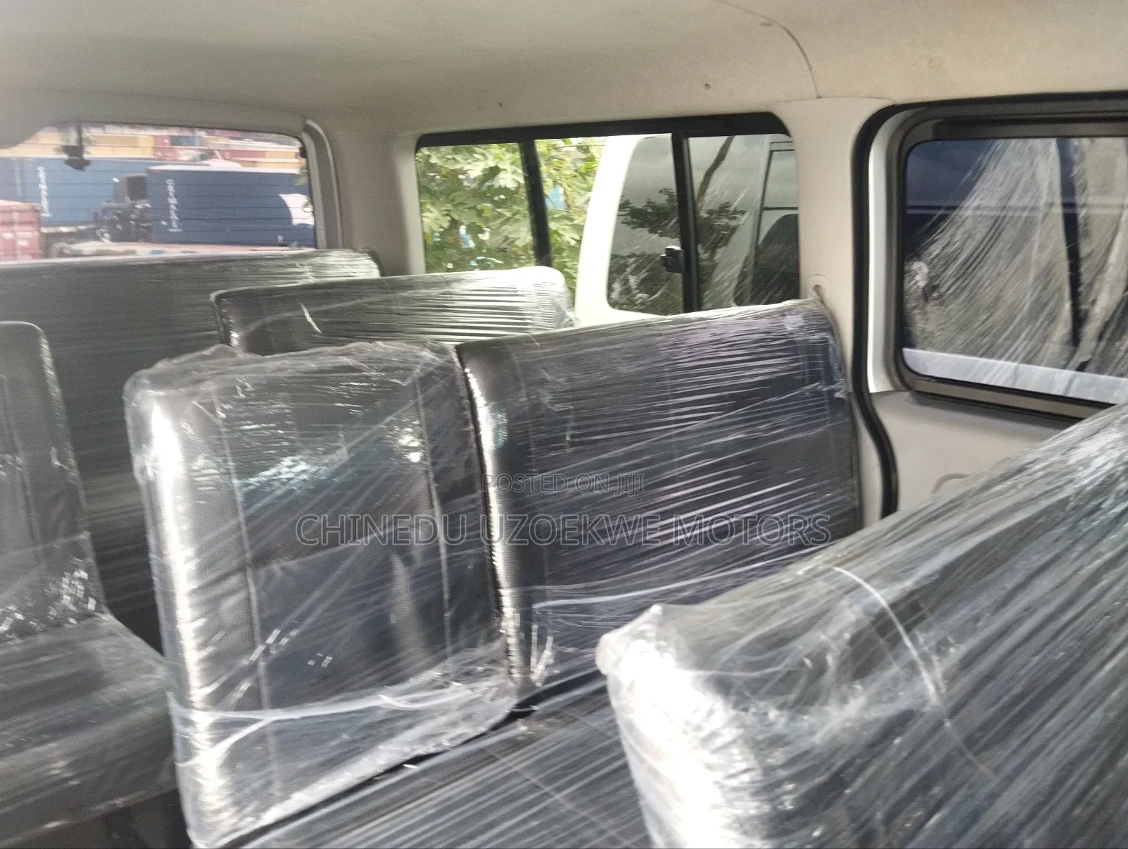 Toyota HiAce 2014 Grey