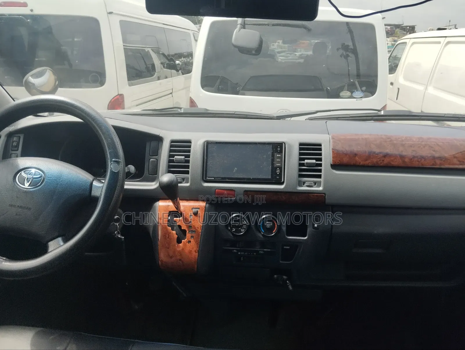 Toyota HiAce 2014 Grey