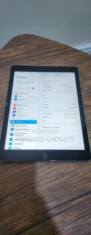 Apple iPad 9.7 32 GB Silver
