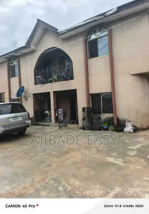 12bdrm Block of Flats in Igando / Ikotun/Igando for sale