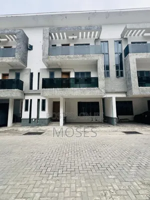 4bdrm Duplex in In A Mini Court, Ikate-Elegushi for rent