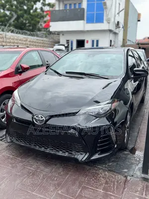 Toyota Corolla XLE 4dr Sedan (1.8L 4cyl CVT) 2017 Black