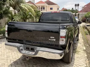 Toyota Tundra 2009 Black