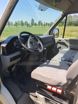 Volkswagen LT 2000 White