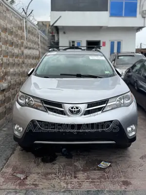 Toyota RAV4 Limited 4dr SUV AWD (2.5L 4cyl 6A) 2015 Silver