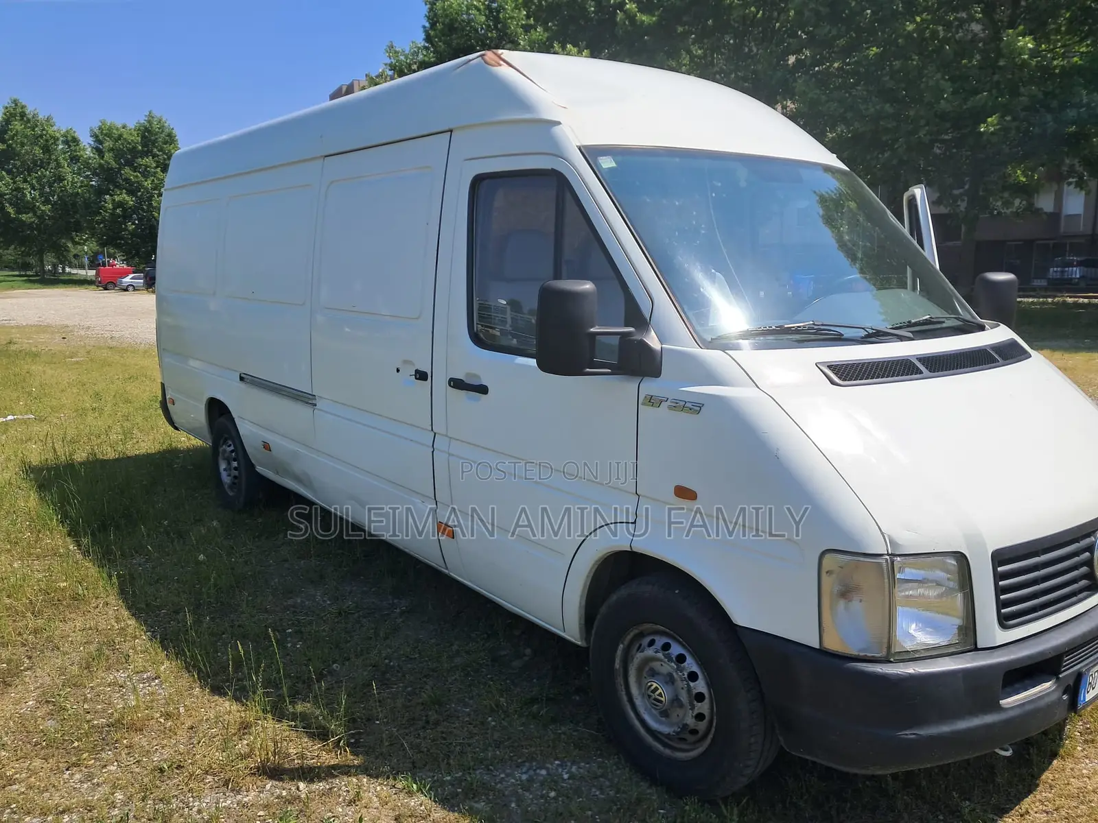 Volkswagen LT 2000 White