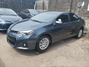 Toyota Corolla 2015 Gray