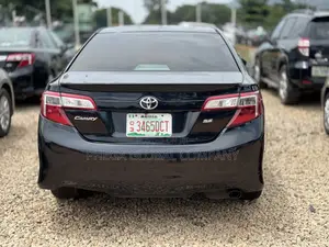 Toyota Camry SE 4dr Sedan (2.5L 4cyl 6A) 2013 Black