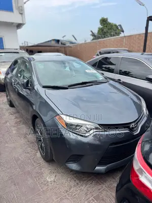 Toyota Corolla LE 4dr Sedan (1.8L 4cyl CVT) 2015 Gray
