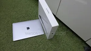Laptop Apple MacBook Pro 2018 8GB Intel Core i5 SSD 256GB