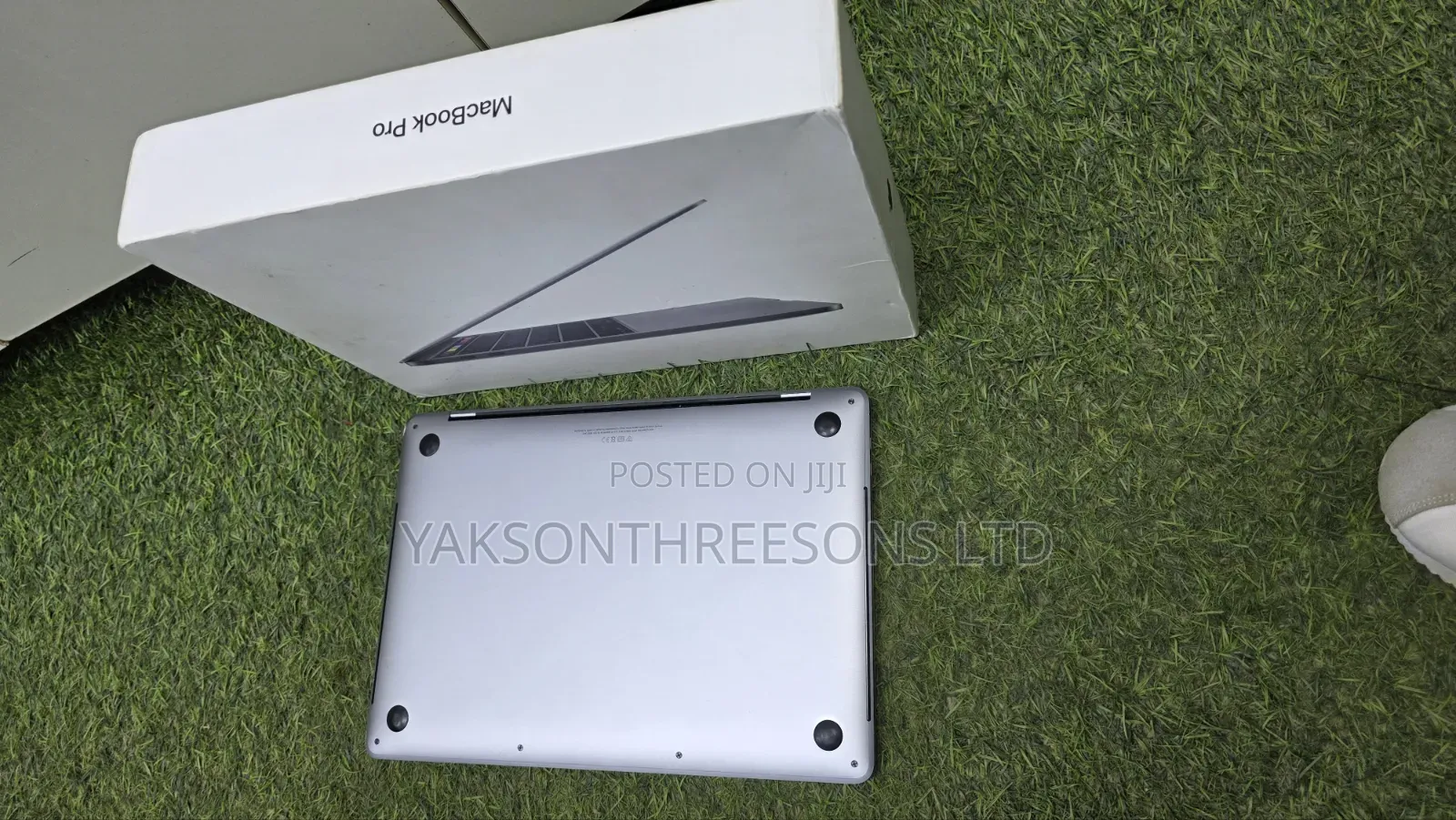 Laptop Apple MacBook Pro 2018 8GB Intel Core i5 SSD 256GB
