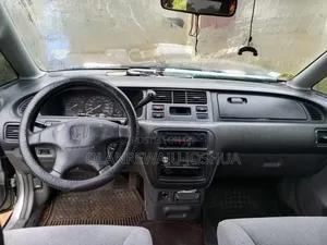 Honda Shuttle 2001 Silver