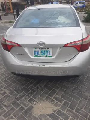 Toyota Corolla LE 4dr Sedan (1.8L 4cyl CVT) 2014 Silver