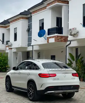 Mercedes-Benz GLE-Class 2016 White