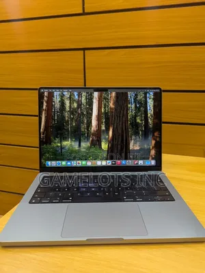 Laptop Apple MacBook Pro 2021 M1 16GB Apple M1 Pro SSD 512GB