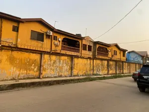 Furnished 3bdrm Block of Flats in Shasha for sale