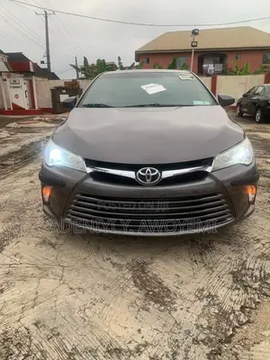 Toyota Camry LE 4dr Sedan (2.5L 4cyl 6A) 2015 Gray