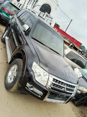Mitsubishi Pajero 2017 Black