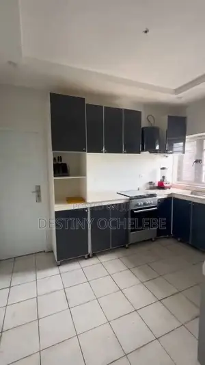 3bdrm Apartment in Guzape for sale