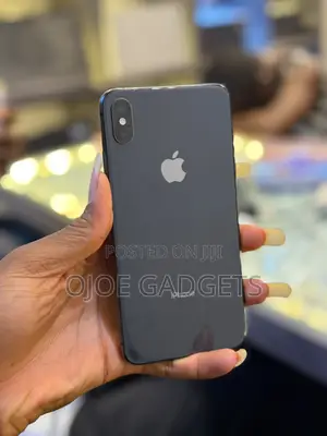 Apple iPhone XS Max 64 GB Black