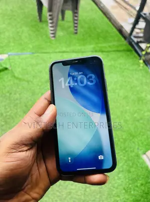 Apple iPhone 11 64 GB Black