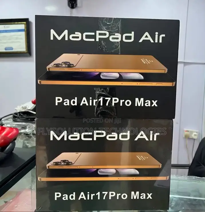 New MacPad Air 17 Pro Max 1 TB Black