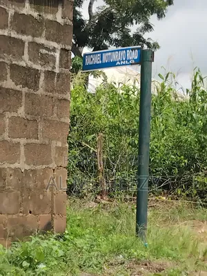 A Well and 6 Room Abd Palour Foundation on It