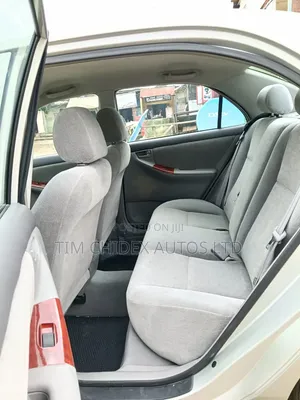 Toyota Corolla LE 2004 Gray