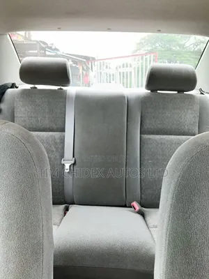 Toyota Corolla LE 2004 Gray