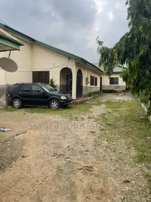 6bdrm Block of Flats in Dei-Dei for sale