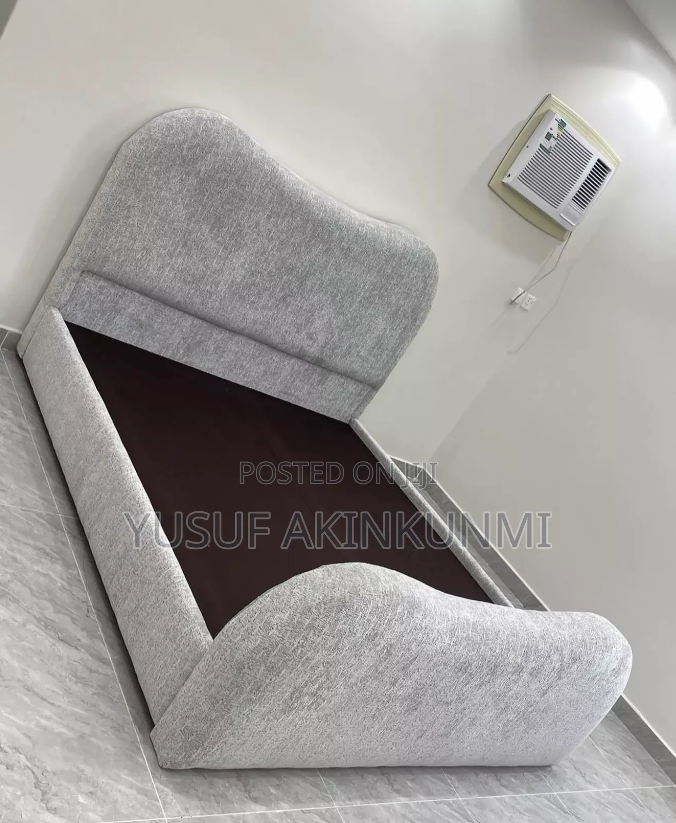 Charming Bedframe