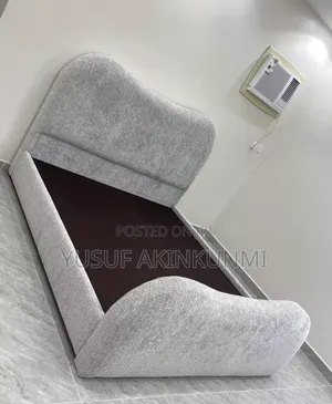 Charming Bedframe