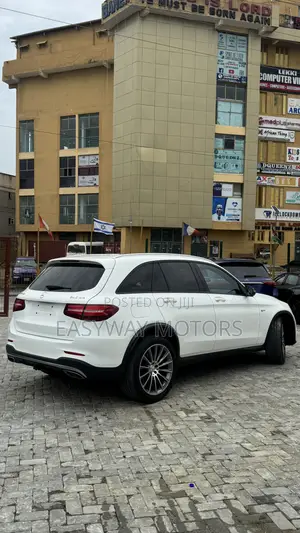 Mercedes-Benz GLC-Class 2017 White