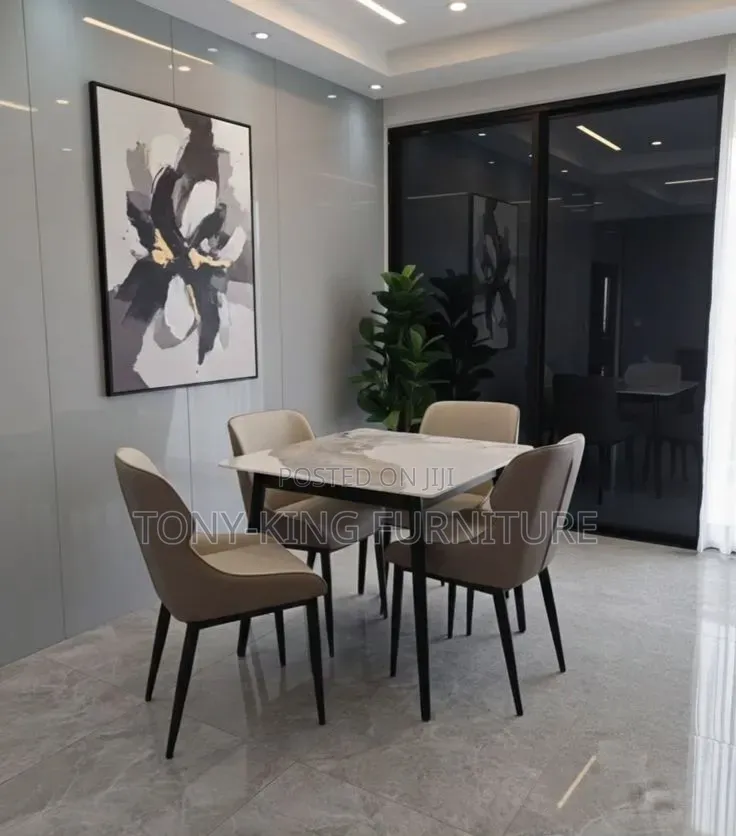 Modern 4-Seater Faux-Marble Dining Set Features a Square Patterned Top