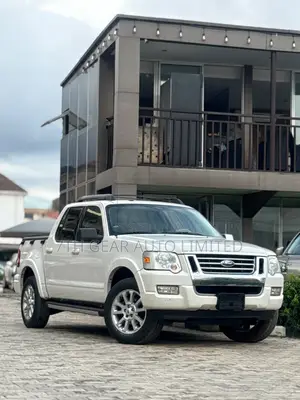 Ford Sport Trac 2009 White